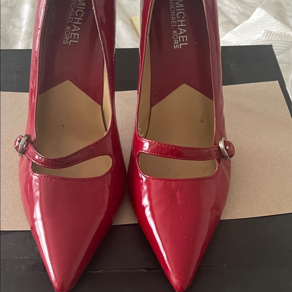 Michael Kors Shiny Red Pumps